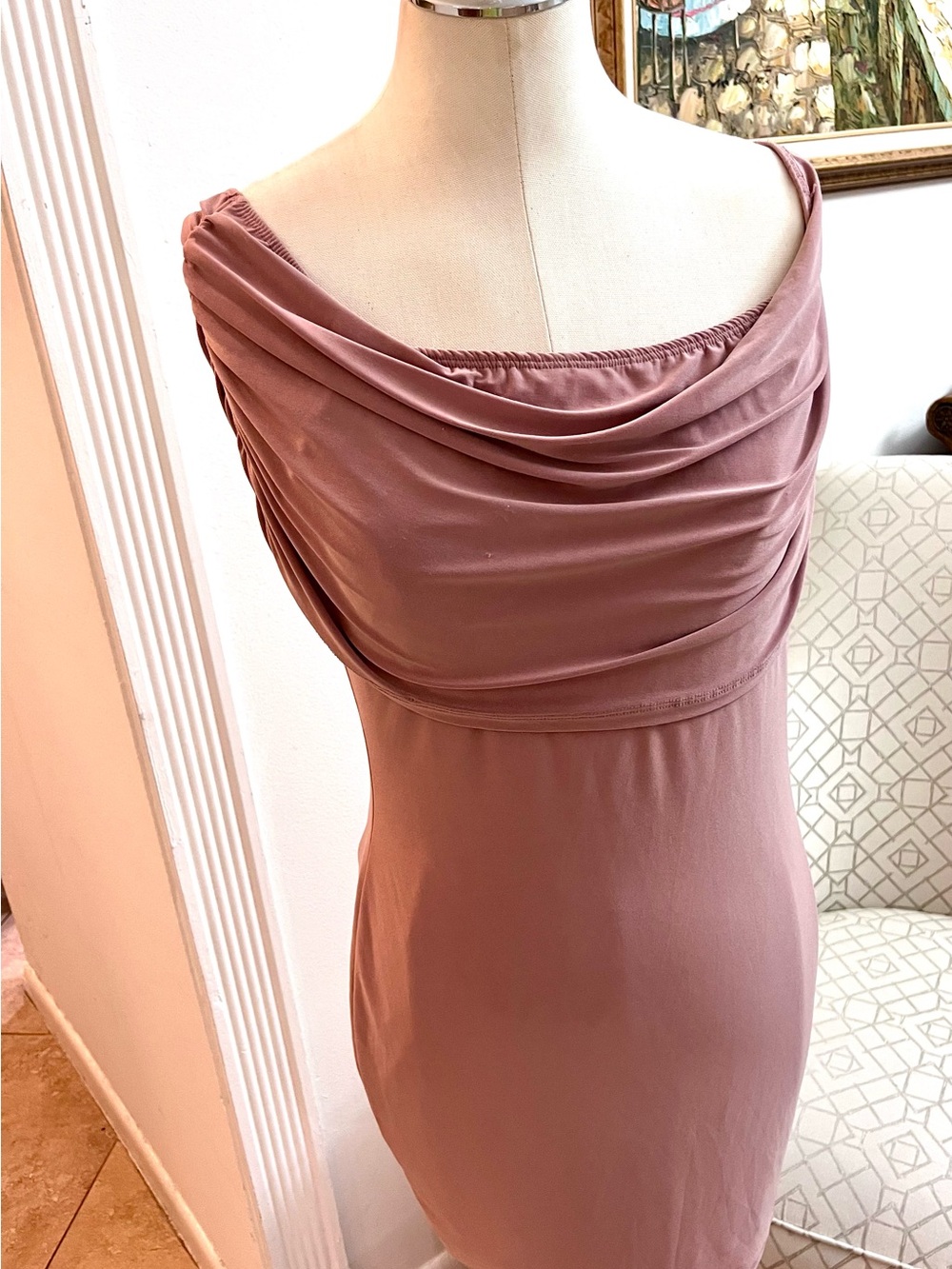 Elegant One-Shoulder Dress in Mauve Rose